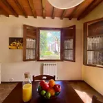 Vivi La Toscana Con Piscina E Giardino דירה *