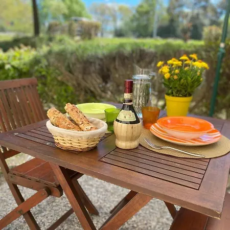 Vivi La Toscana Con Piscina E Giardino شقة